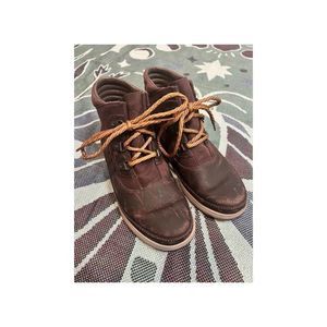 Chaco Burgundy Performance Hiking Boots Women’s Size 6